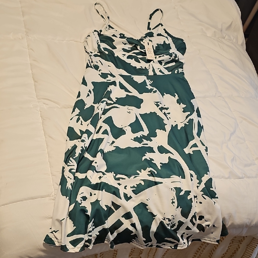 Green and White Pleated Tiered Midi Sundress